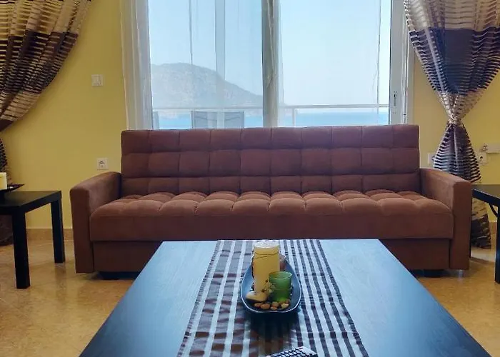 Atrium Luxurious Sea View